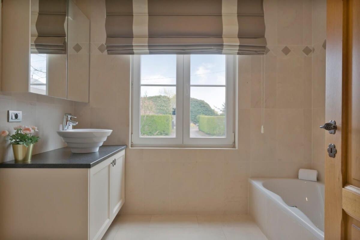 Huswell - Family House With A Beautiful View In Damme Villa Brygge Exteriör bild